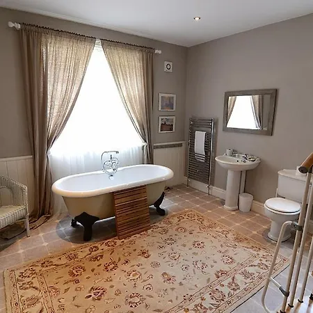 The Woodlands Oda ve Kahvaltı 3*