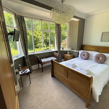 The Woodlands Couette-café 3*